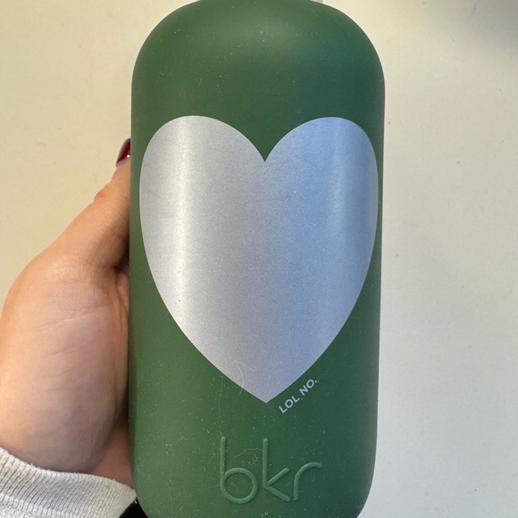 bkr Olive Green Bottle with Silver Heart - Picture 5 of 11